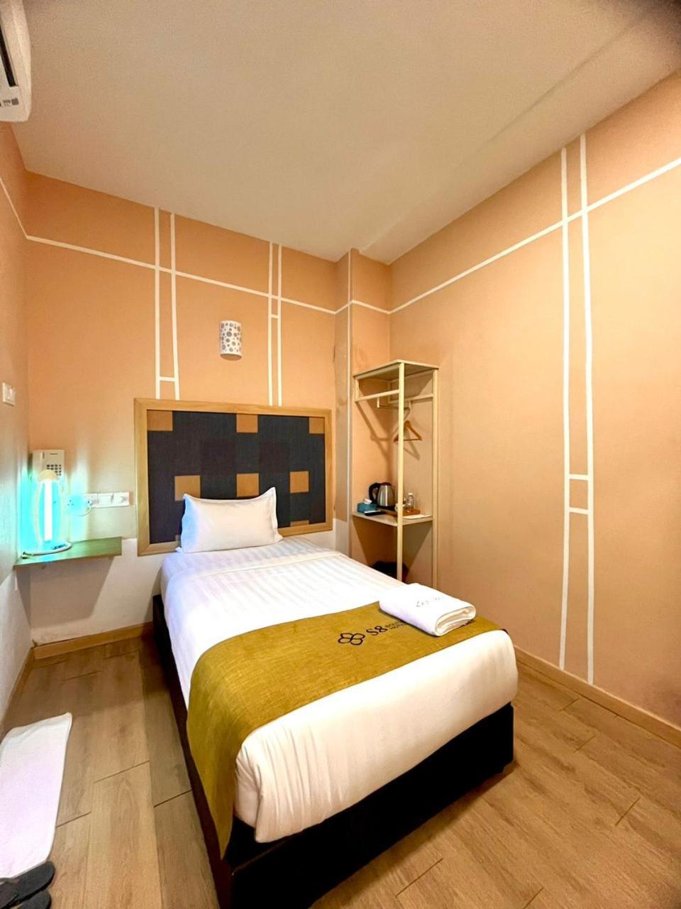 S8 Boutique Hotel Near Klia 1 & Klia 2 Sepang Exterior photo