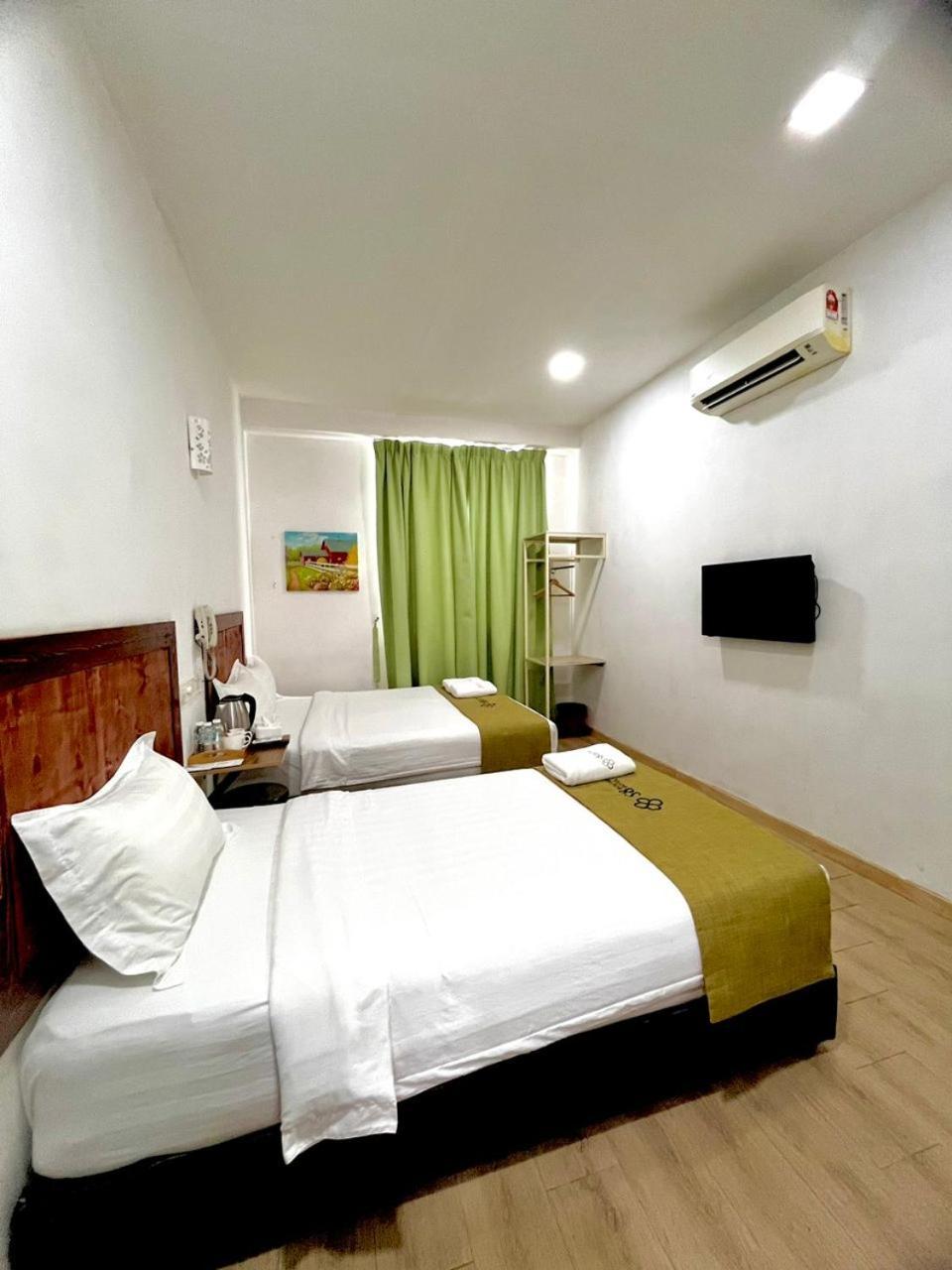 S8 Boutique Hotel Near Klia 1 & Klia 2 Sepang Exterior photo