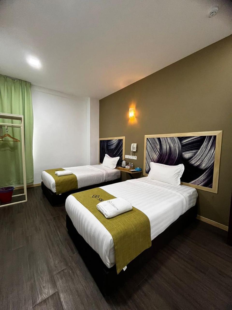 S8 Boutique Hotel Near Klia 1 & Klia 2 Sepang Exterior photo