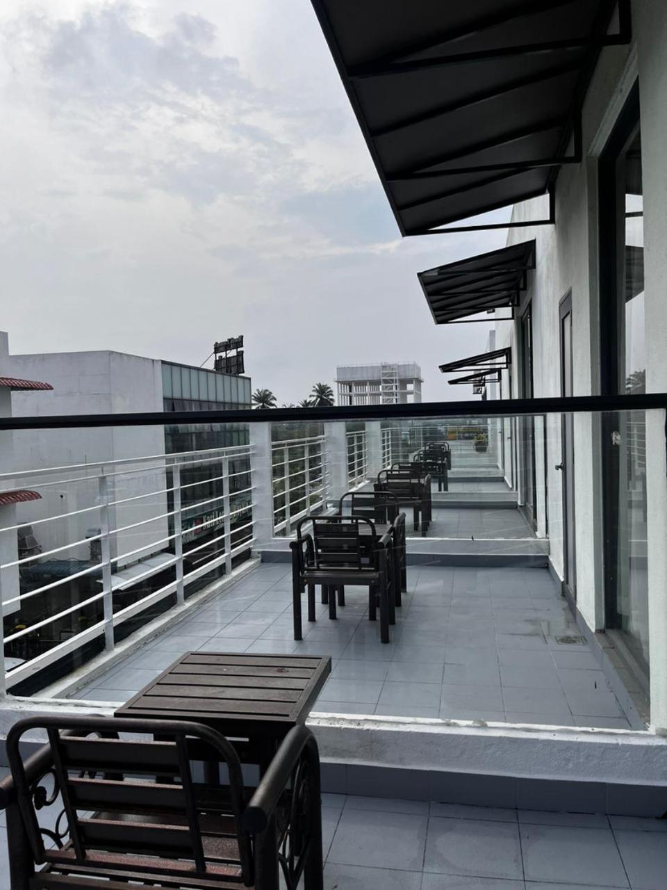 S8 Boutique Hotel Near Klia 1 & Klia 2 Sepang Exterior photo