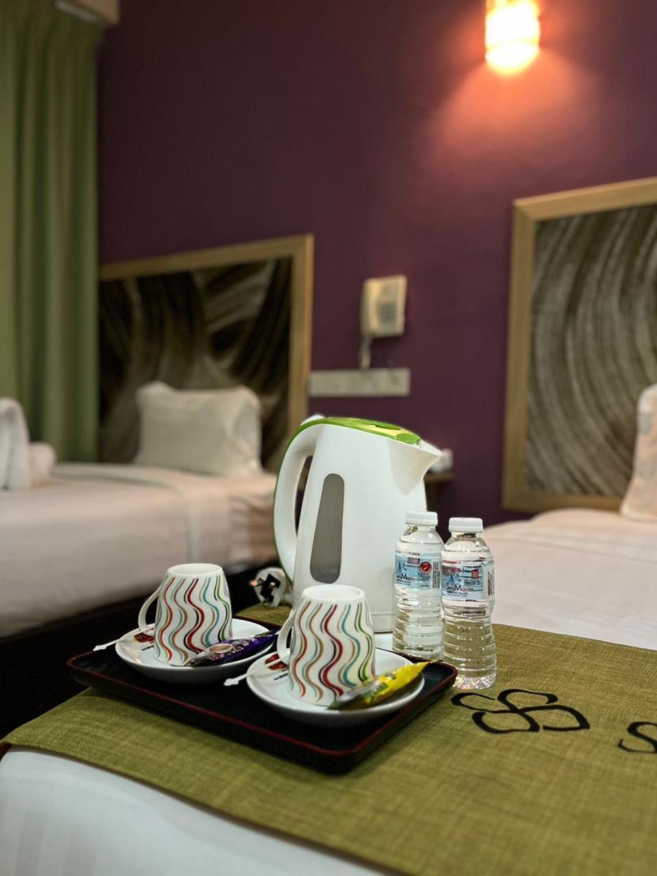 S8 Boutique Hotel Near Klia 1 & Klia 2 Sepang Exterior photo