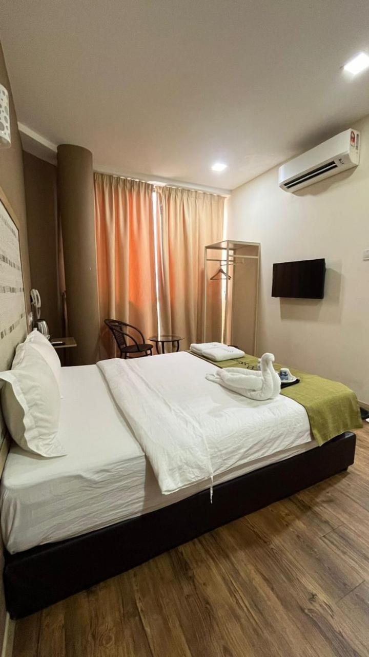 S8 Boutique Hotel Near Klia 1 & Klia 2 Sepang Exterior photo